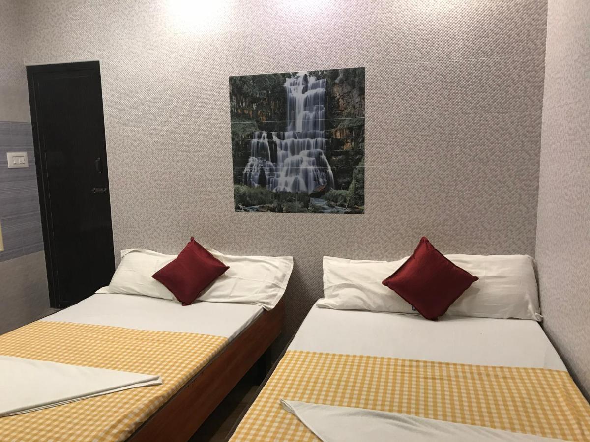 Rehoboth Home Stay 根尼亚古马里 外观 照片