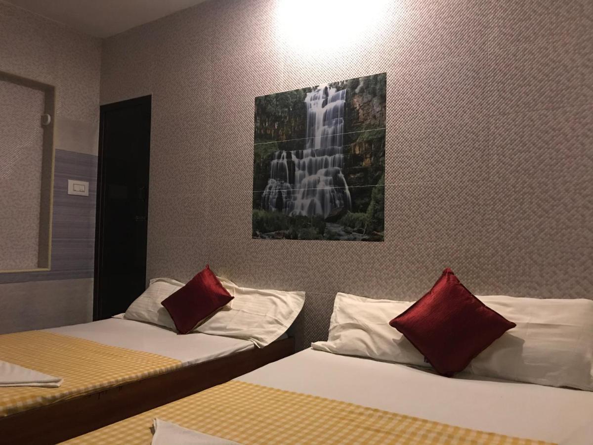 Rehoboth Home Stay 根尼亚古马里 外观 照片