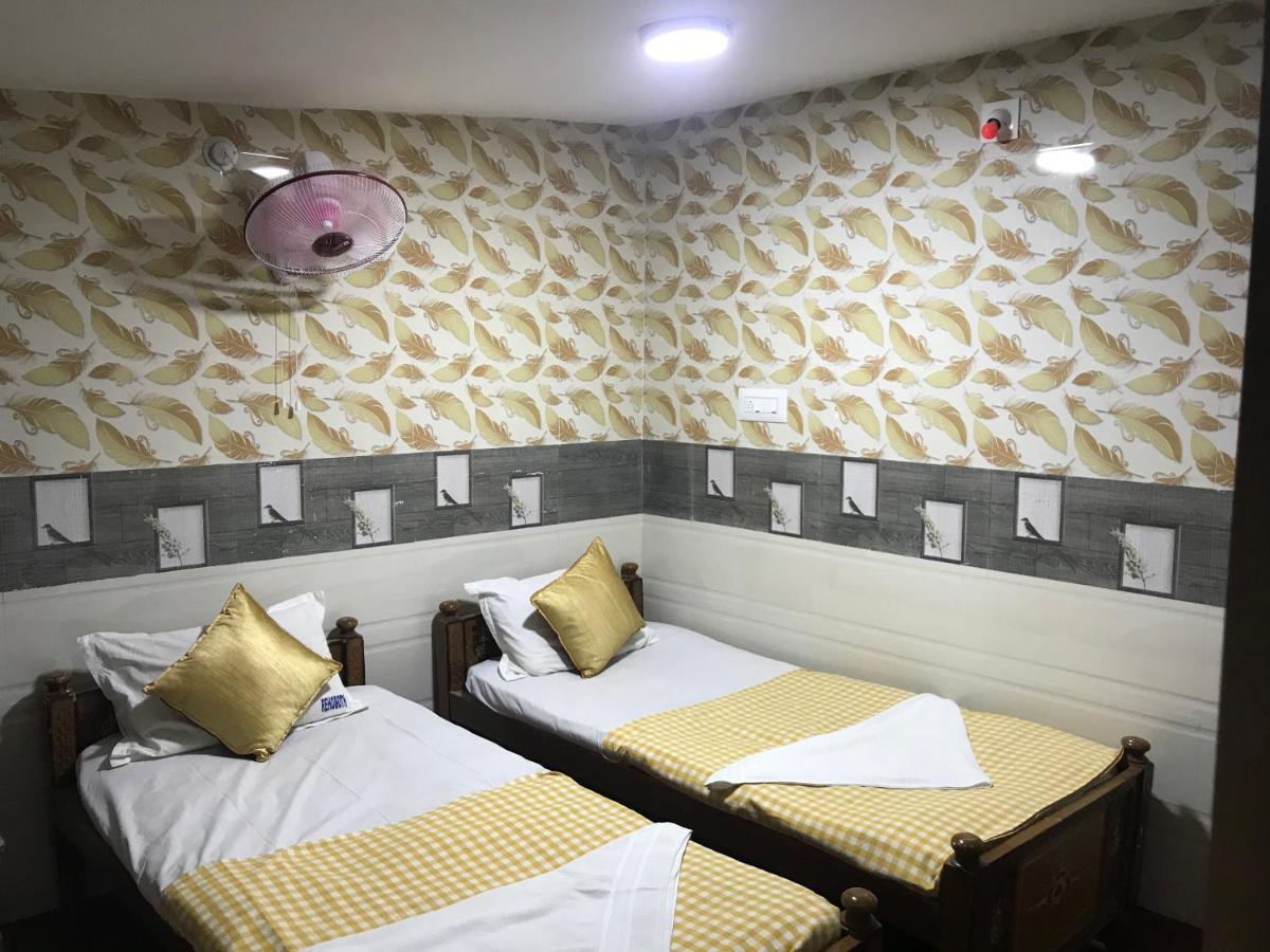 Rehoboth Home Stay 根尼亚古马里 外观 照片