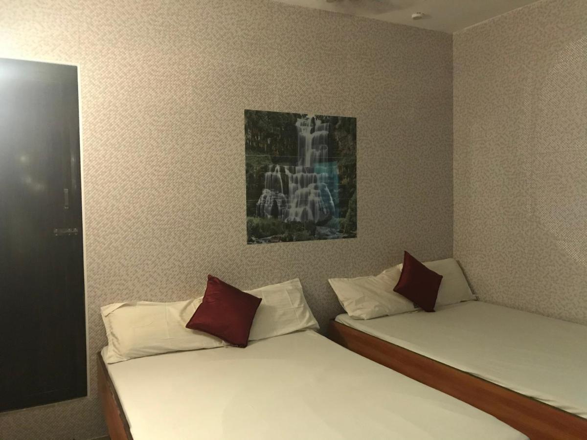 Rehoboth Home Stay 根尼亚古马里 外观 照片