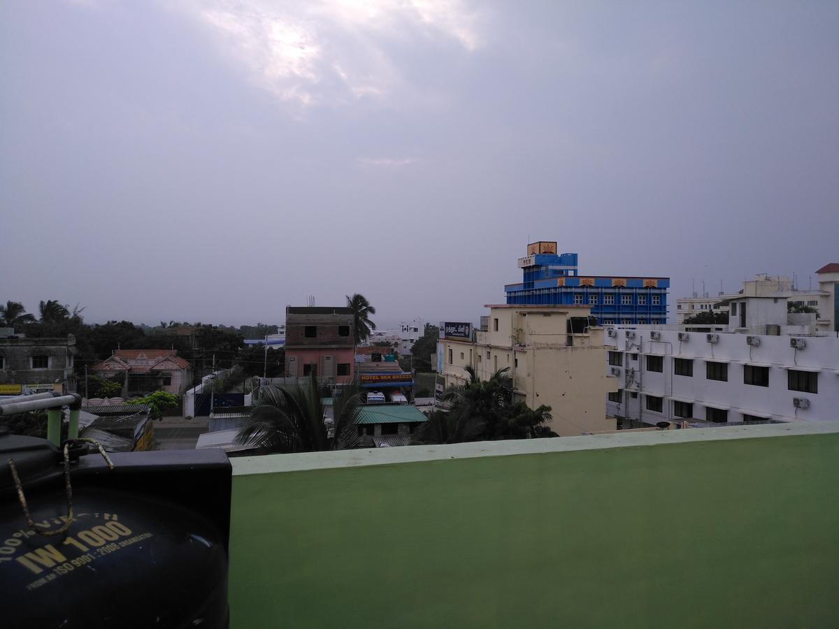 Rehoboth Home Stay 根尼亚古马里 外观 照片