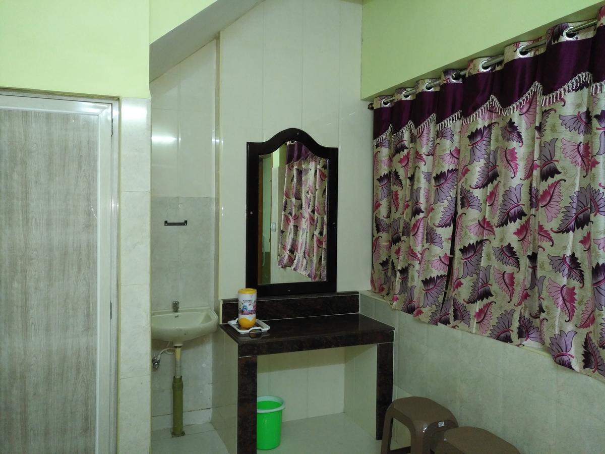 Rehoboth Home Stay 根尼亚古马里 外观 照片