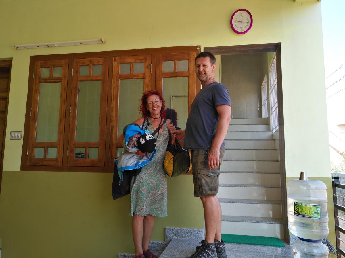 Rehoboth Home Stay 根尼亚古马里 外观 照片