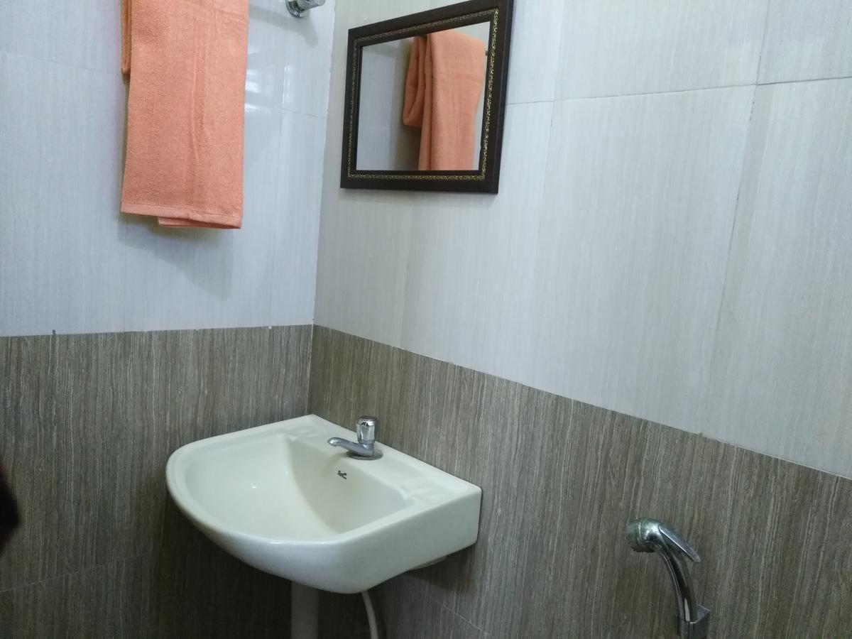 Rehoboth Home Stay 根尼亚古马里 外观 照片
