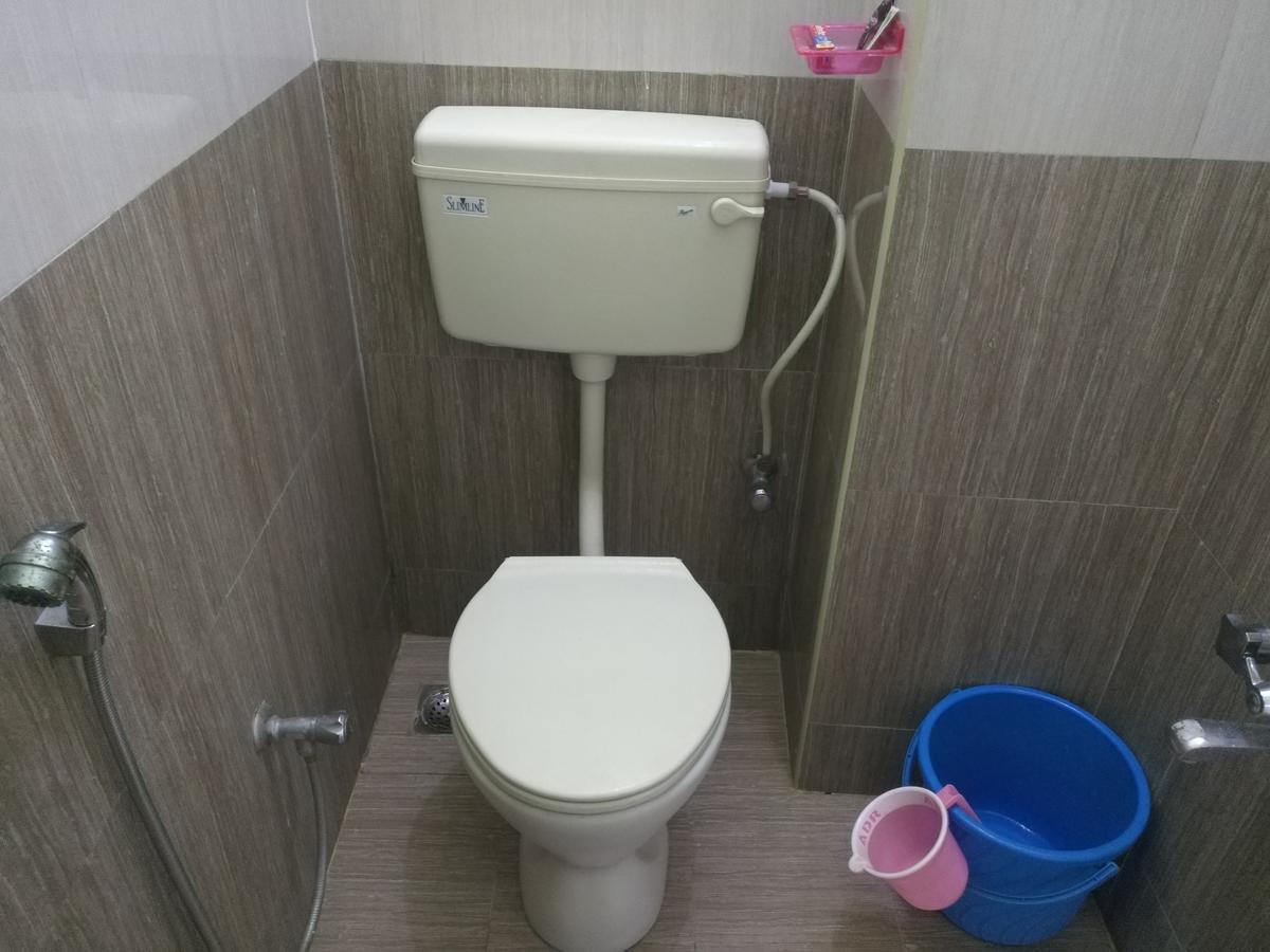 Rehoboth Home Stay 根尼亚古马里 外观 照片
