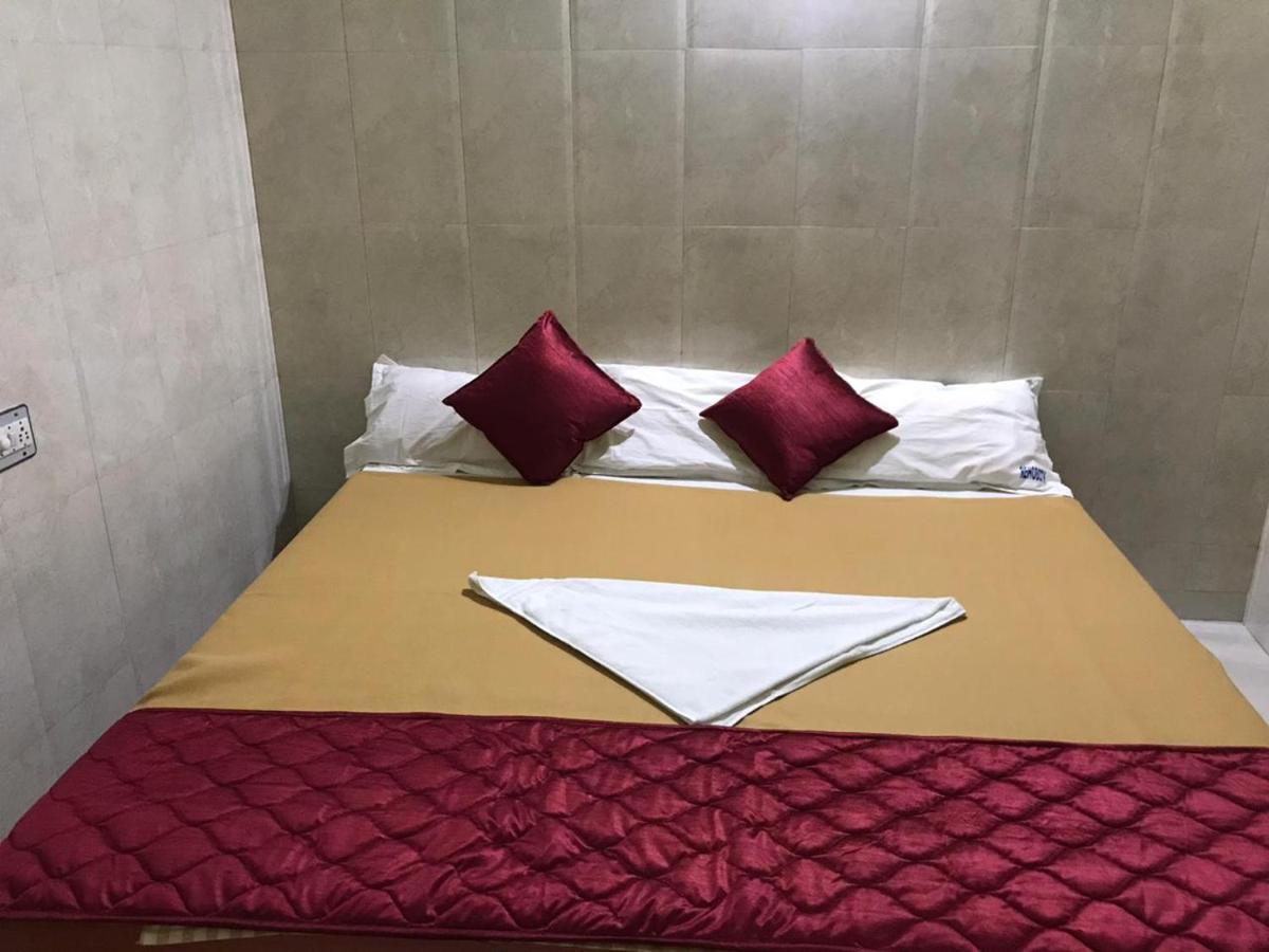 Rehoboth Home Stay 根尼亚古马里 外观 照片