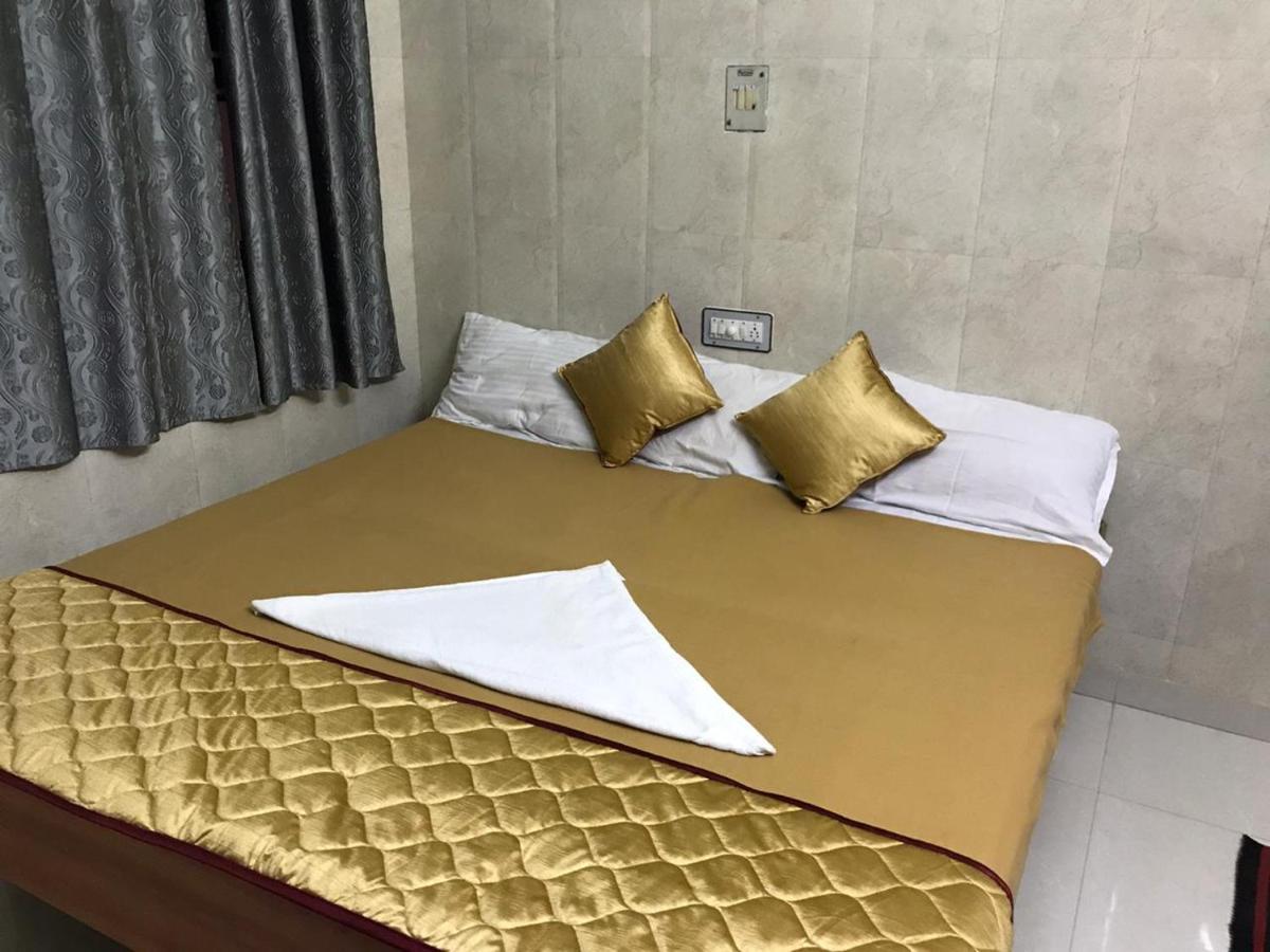 Rehoboth Home Stay 根尼亚古马里 外观 照片